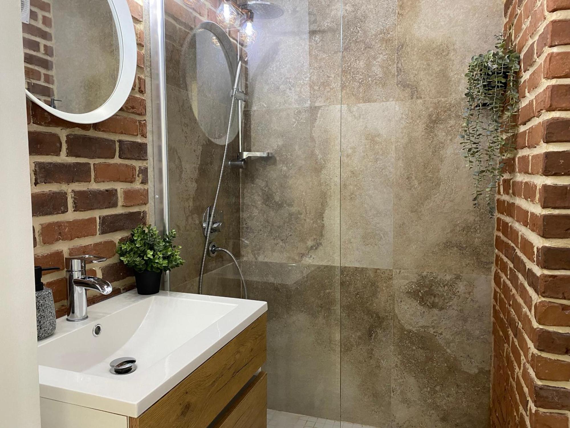 Old Town Overlooking - Vibrant 2br *